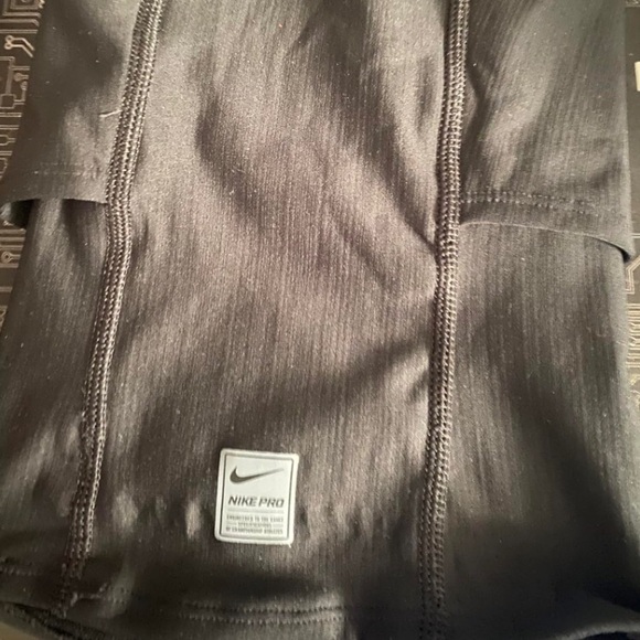 Nike unisex-adult Pro Hyperwarm Hydropull Hood Balaclava (FREE SHIPPING) - Picture 3 of 4